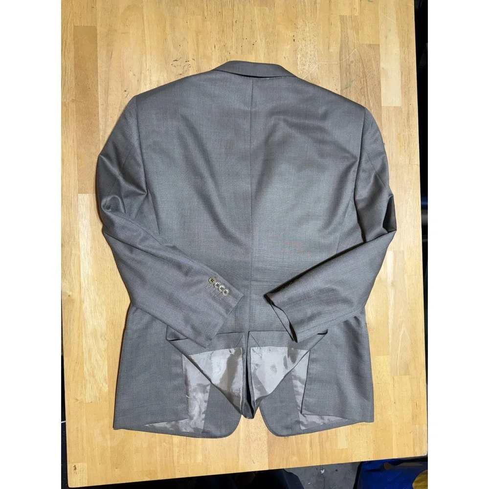 Armani Collezioni Gray Sport Coat Blazer 42R Italy Wool Silk 3 Button Mens
